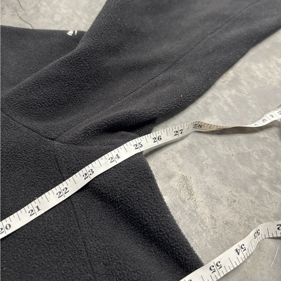 The North Face Charcoal Fleece Jacket - Picture 4 of 5